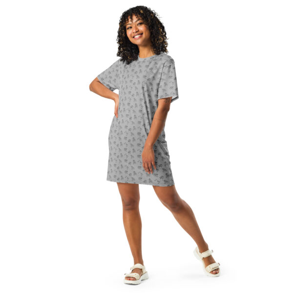 Spot Line Drawing T-Shirt Dress